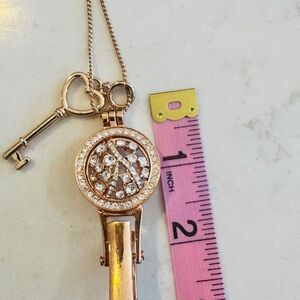 Elegant Rose Gold Necklace